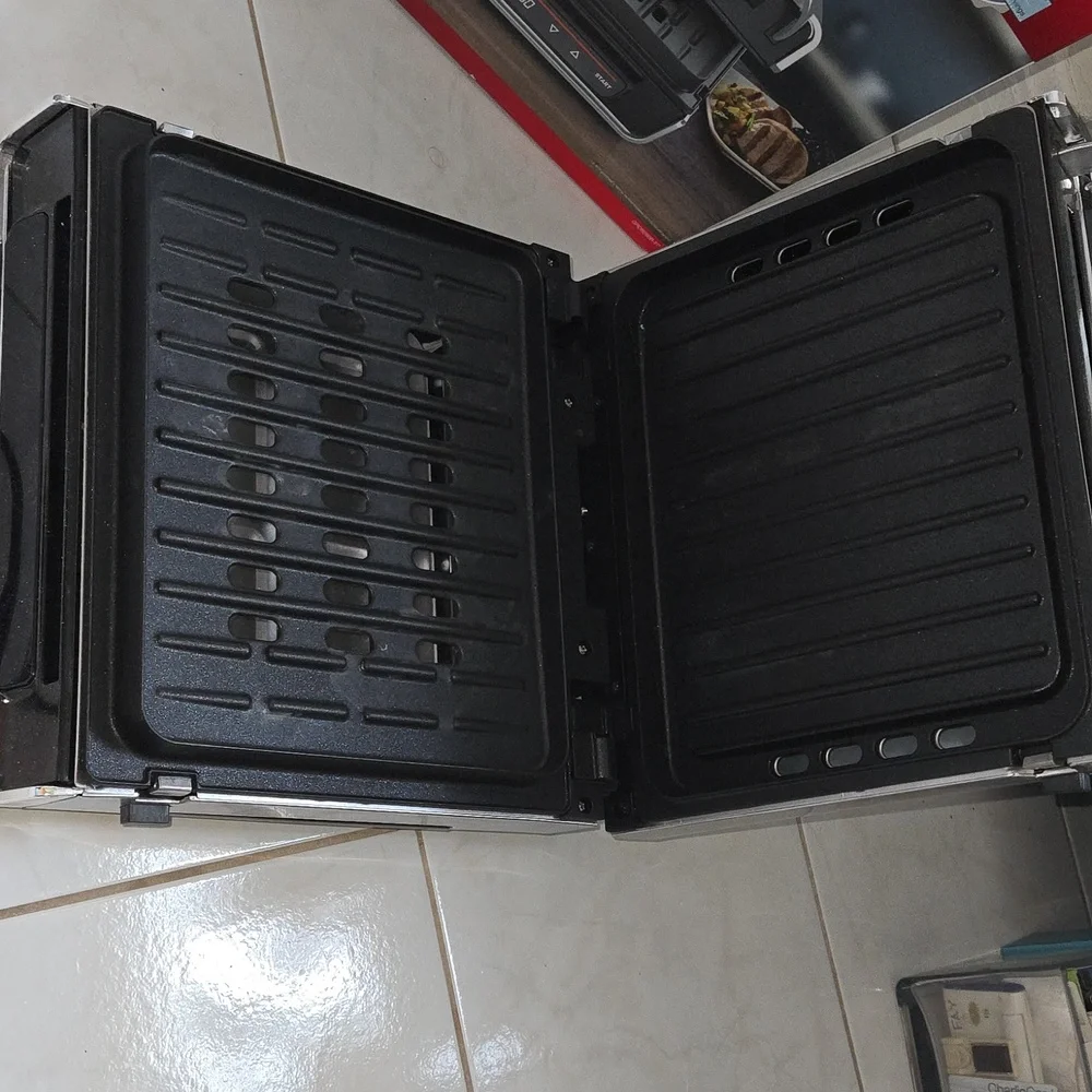 George Foreman Stainless Steel Electric Grill - Silver - Picture 3 of 5